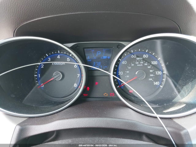 KM8JU3AG3FU059529 Hyundai TUCSON SE