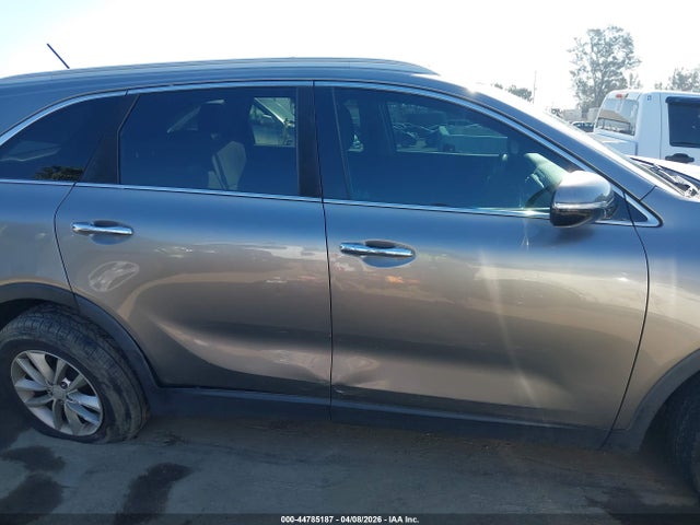 5XYPG4A5XGG129489 KIA Sorento 3.3l Lx