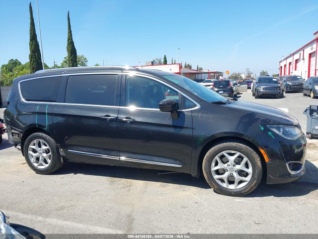 Chrysler Pacifica Touring-l Plus 2017 2C4RC1EG7HR656093 Image 14