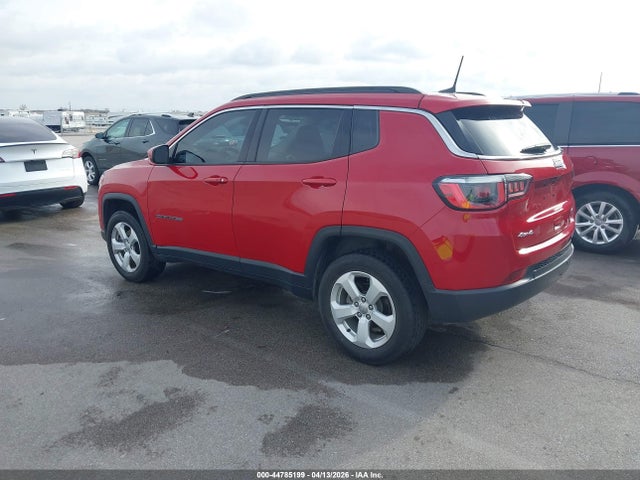 2018 Jeep Compass Latitude 4x4 მანქანა იყიდება აუქციონზე, vin: 3C4NJDBB8JT139385, აუქციონის ნომერი: 44785199