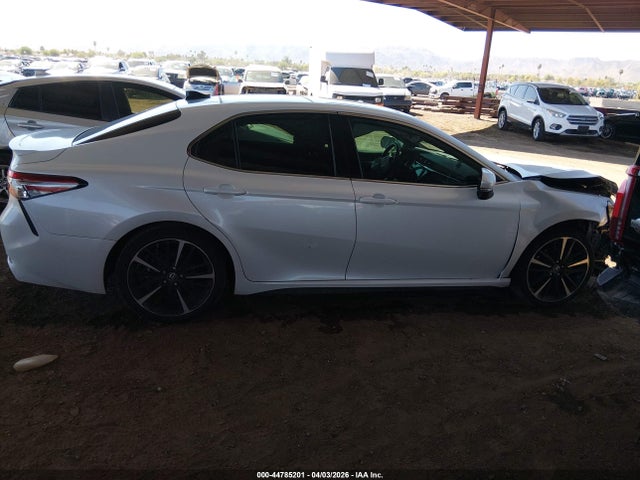 4T1B61HK6KU782105 Toyota CAMRY XSE