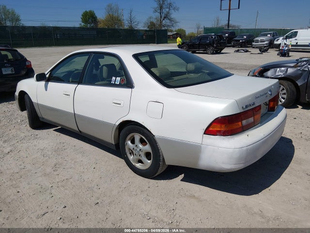 44785206 :رقم المزاد ، JT8BF28G3W5035713 vin ، 1998 Lexus Es 300 مزاد بيع