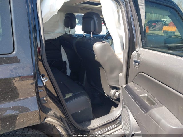 Jeep Patriot High Altitude Edition 2015 1C4NJRFB5FD348264 Image 8