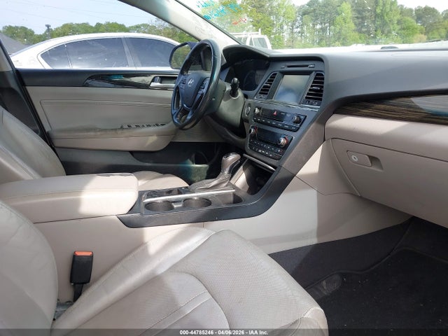 2017 HYUNDAI SONATA HYBRID KMHE34L1XHA048924 Photo 4
