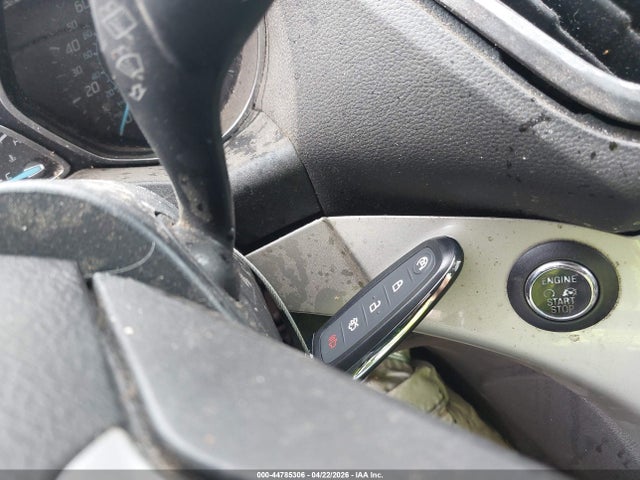 44785306 :رقم المزاد ، 1FMCU0H94DUB82512 vin ، 2013 Ford Escape Sel مزاد بيع