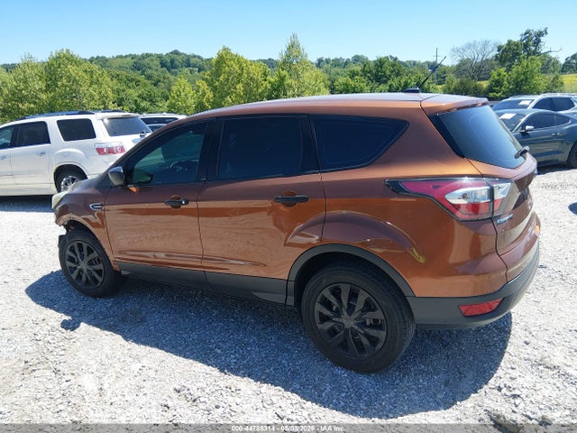 2017 Ford Escape S მანქანა იყიდება აუქციონზე, vin: 1FMCU0F76HUA27578, აუქციონის ნომერი: 44785314