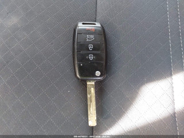 Продажа на аукционе авто 2017 Kia Sorento 2.4l Lx, vin: 5XYPG4A35HG288937, номер лота: 44785321