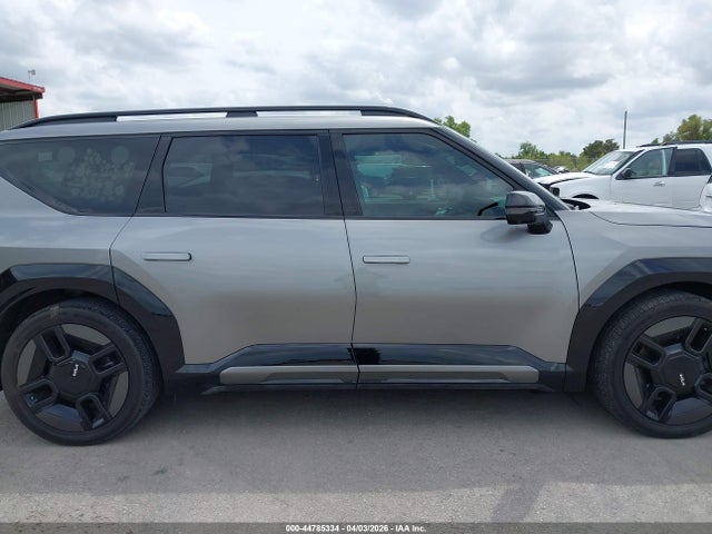 2024 Kia Ev9 Gt-line მანქანა იყიდება აუქციონზე, vin: KNDAEFS57R6021973, აუქციონის ნომერი: 44785334