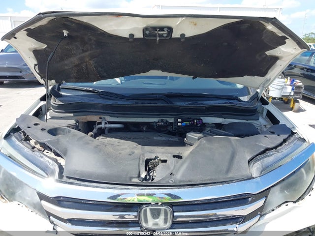2017 HONDA PILOT 5FNYF6H06HB090826 Photo 9