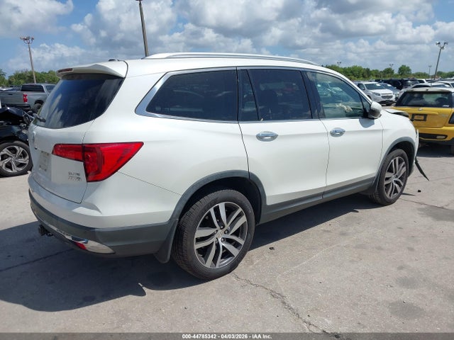 2017 HONDA PILOT 5FNYF6H06HB090826 Photo 3