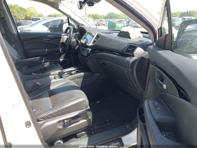 2017 HONDA PILOT 5FNYF6H06HB090826 Photo 4
