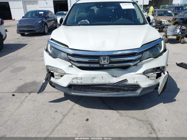 2017 HONDA PILOT 5FNYF6H06HB090826 Photo 5
