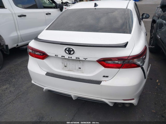 44785346 :رقم المزاد ، 4T1T11AK0NU029736 vin ، 2022 Toyota Camry Se Nightshade Edition مزاد بيع