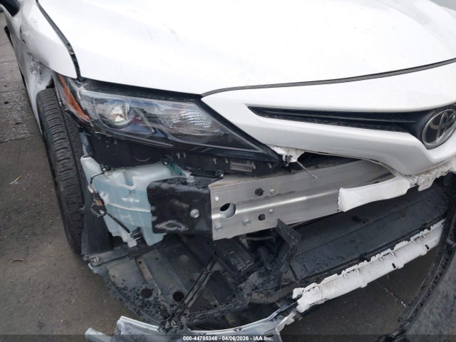 44785346 :رقم المزاد ، 4T1T11AK0NU029736 vin ، 2022 Toyota Camry Se Nightshade Edition مزاد بيع