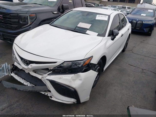 44785346 :رقم المزاد ، 4T1T11AK0NU029736 vin ، 2022 Toyota Camry Se Nightshade Edition مزاد بيع