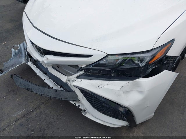 44785346 :رقم المزاد ، 4T1T11AK0NU029736 vin ، 2022 Toyota Camry Se Nightshade Edition مزاد بيع