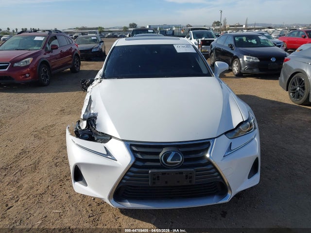 Lexus IS 300 2020 JTHDA1D24L5107462 Image 12