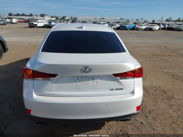 Lexus IS 300 2020 JTHDA1D24L5107462 Image 16