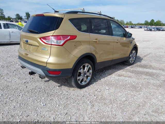 1FMCU0GXXFUB82890 Ford ESCAPE SE