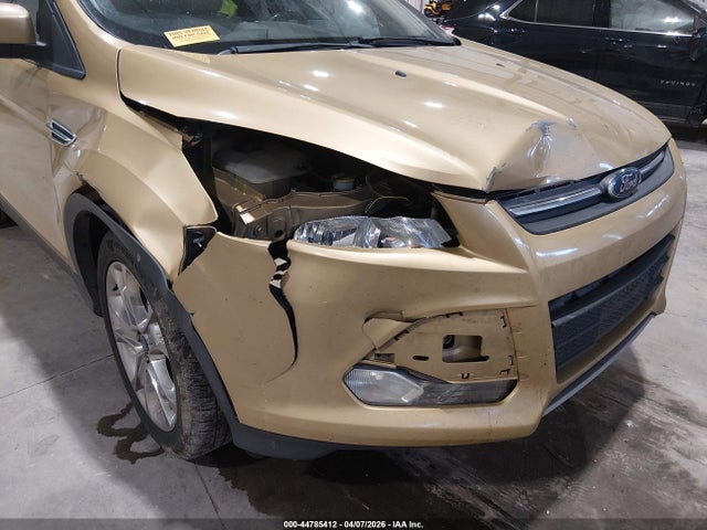 1FMCU0GXXFUB82890 Ford ESCAPE SE