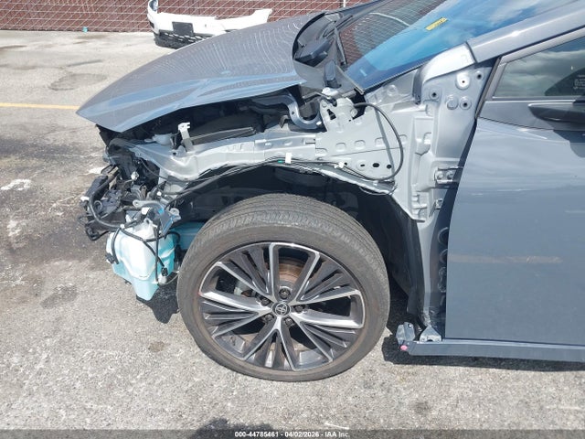 JTDACAAU5R3033459 Toyota PRIUS XLE