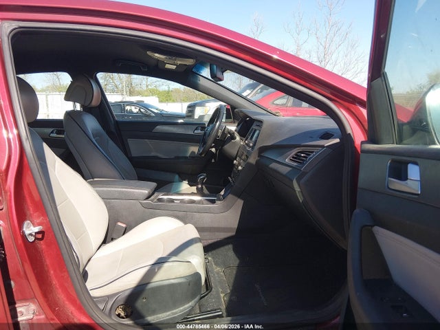Продажа на аукционе авто 2015 Hyundai Sonata Sport 2.0t, vin: 5NPE34ABXFH223422, номер лота: 44785466