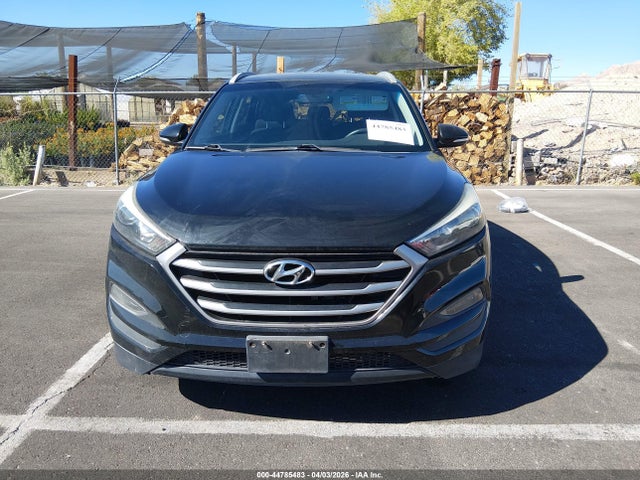 KM8J33AL8JU763587 Hyundai Tucson Sport