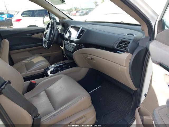 2017 HONDA PILOT 5FNYF5H95HB029699 Photo 4