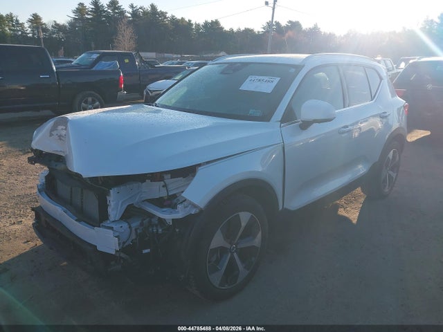 YV4L12UN4P2929308 Volvo Xc40 B5 Plus Bright Theme