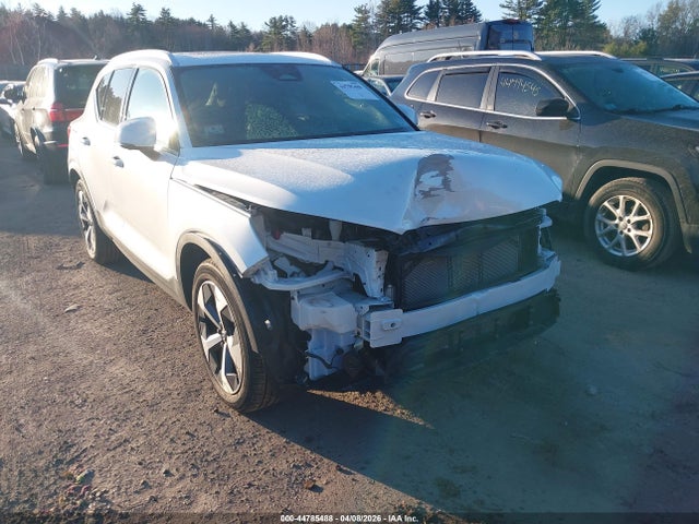 YV4L12UN4P2929308 Volvo Xc40 B5 Plus Bright Theme
