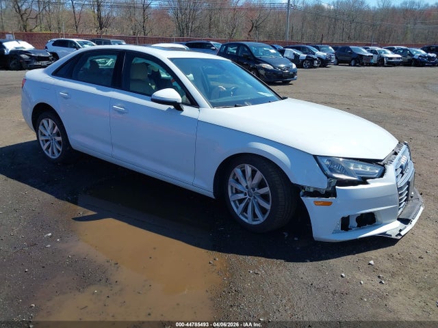 2017 AUDI A4 WAUANAF40HN070227