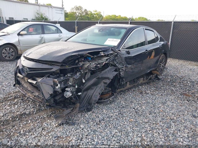 44785497 :رقم المزاد ، 4T1G11AK4NU041938 vin ، 2022 Toyota Camry Se/se Night Shade مزاد بيع
