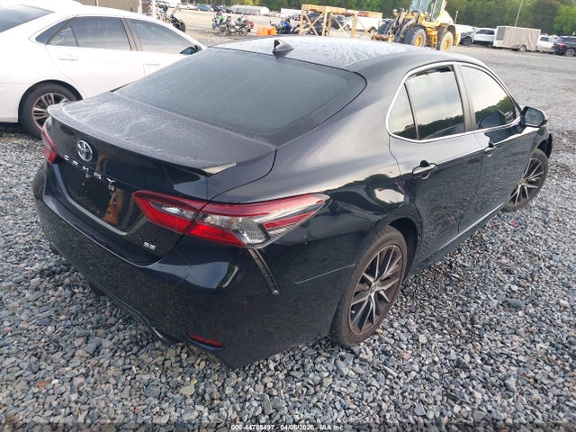 44785497 :رقم المزاد ، 4T1G11AK4NU041938 vin ، 2022 Toyota Camry Se/se Night Shade مزاد بيع