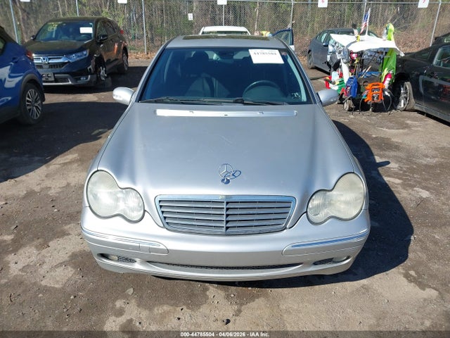 2001 Mercedes-benz C 320 მანქანა იყიდება აუქციონზე, vin: WDBRF64J41F022401, აუქციონის ნომერი: 44785504