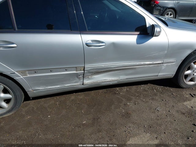 2001 Mercedes-benz C 320 მანქანა იყიდება აუქციონზე, vin: WDBRF64J41F022401, აუქციონის ნომერი: 44785504