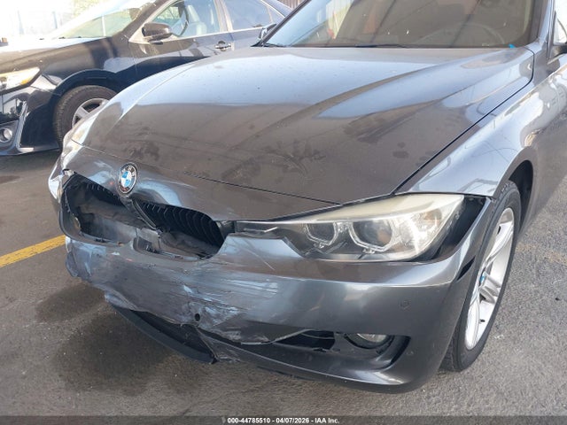 2015 Bmw 328i მანქანა იყიდება აუქციონზე, vin: WBA3A5G56FNS89077, აუქციონის ნომერი: 44785510