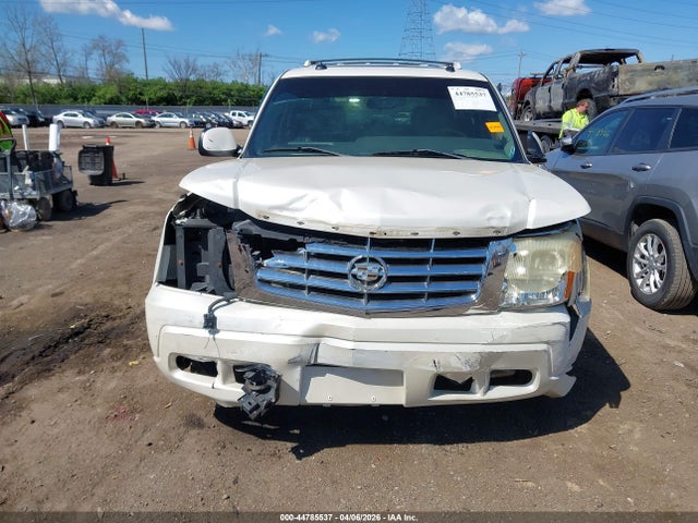 44785537 :رقم المزاد ، 1GYEK63NX3R285133 vin ، 2003 Cadillac Escalade Standard مزاد بيع