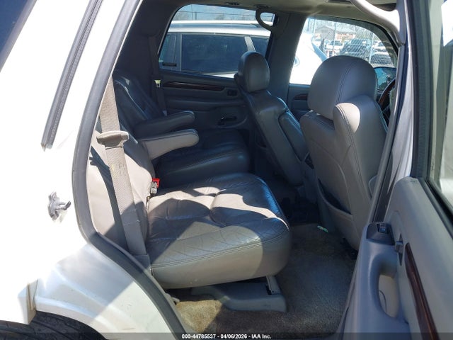 44785537 :رقم المزاد ، 1GYEK63NX3R285133 vin ، 2003 Cadillac Escalade Standard مزاد بيع