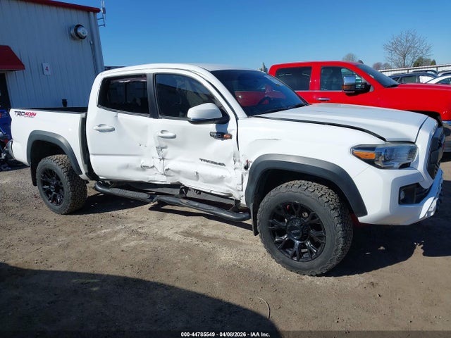 3TMCZ5ANXJM185909 Toyota Tacoma Trd Off Road