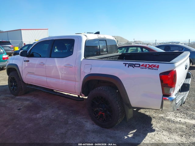 3TMCZ5ANXJM185909 Toyota Tacoma Trd Off Road