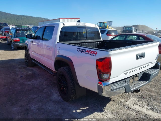 3TMCZ5ANXJM185909 Toyota Tacoma Trd Off Road