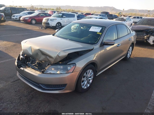 2015 Volkswagen Passat 1.8t Wolfsburg Edition მანქანა იყიდება აუქციონზე, vin: 1VWAT7A33FC009695, აუქციონის ნომერი: 44785559