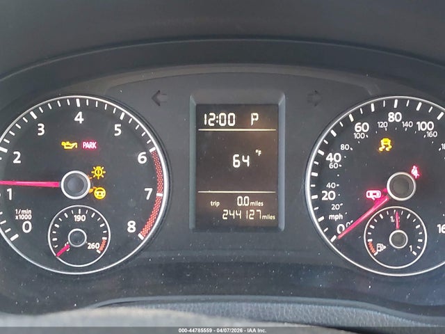 2015 Volkswagen Passat 1.8t Wolfsburg Edition მანქანა იყიდება აუქციონზე, vin: 1VWAT7A33FC009695, აუქციონის ნომერი: 44785559