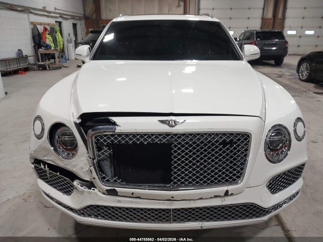 SJAAM2ZV8KC027341 Bentley Bentayga V8
