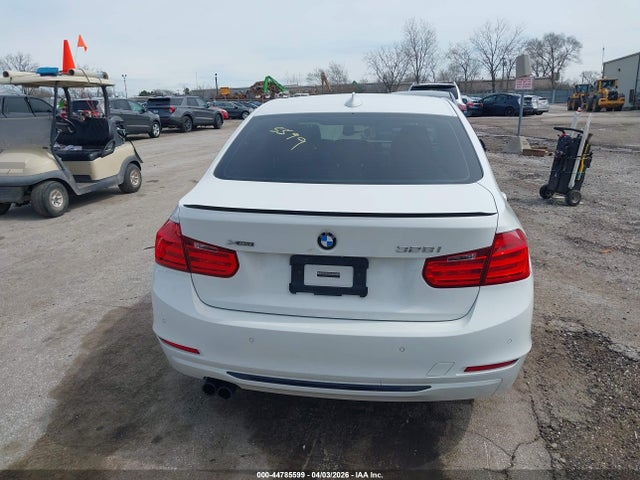 44785599 :رقم المزاد ، WBA3B5G5XFNS15982 vin ، 2015 Bmw 328i Xdrive مزاد بيع