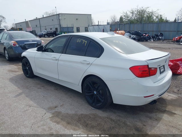 44785599 :رقم المزاد ، WBA3B5G5XFNS15982 vin ، 2015 Bmw 328i Xdrive مزاد بيع