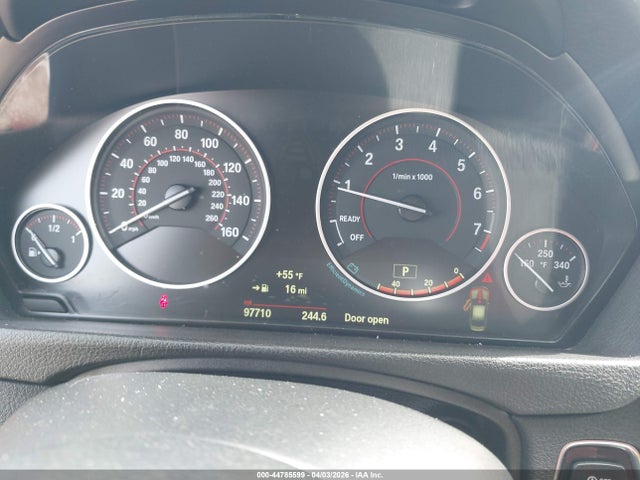44785599 :رقم المزاد ، WBA3B5G5XFNS15982 vin ، 2015 Bmw 328i Xdrive مزاد بيع