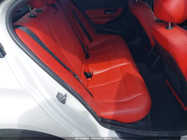 44785599 :رقم المزاد ، WBA3B5G5XFNS15982 vin ، 2015 Bmw 328i Xdrive مزاد بيع