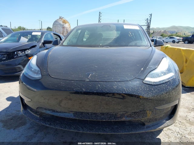 5YJ3E1EA2LF611272 Tesla MODEL 3