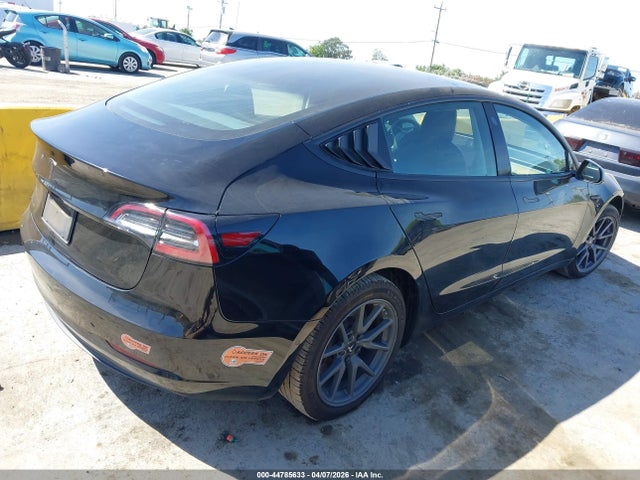 5YJ3E1EA2LF611272 Tesla MODEL 3